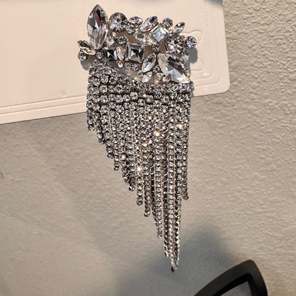 White Rhinestone Cascading Sparkly Chandelier Occ… - image 3